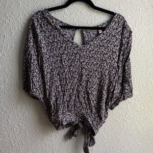 Floral V-Neck Tie-back Top